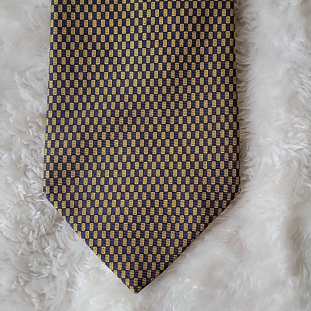 Brooks brothers makers silk tie made in USA